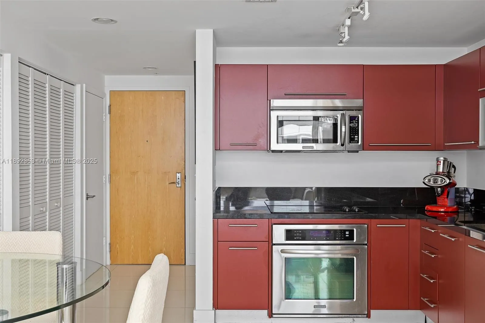 253 NE 2 ST, #626