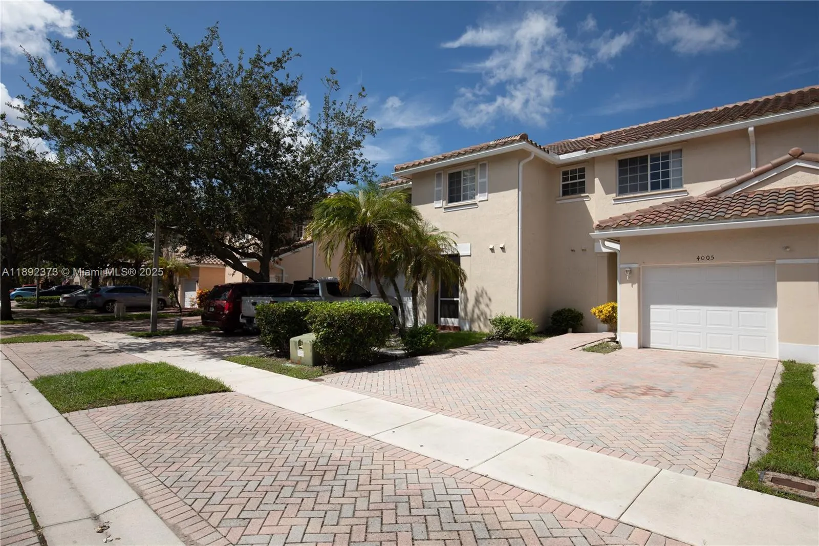 4005 NW 91st Ter
