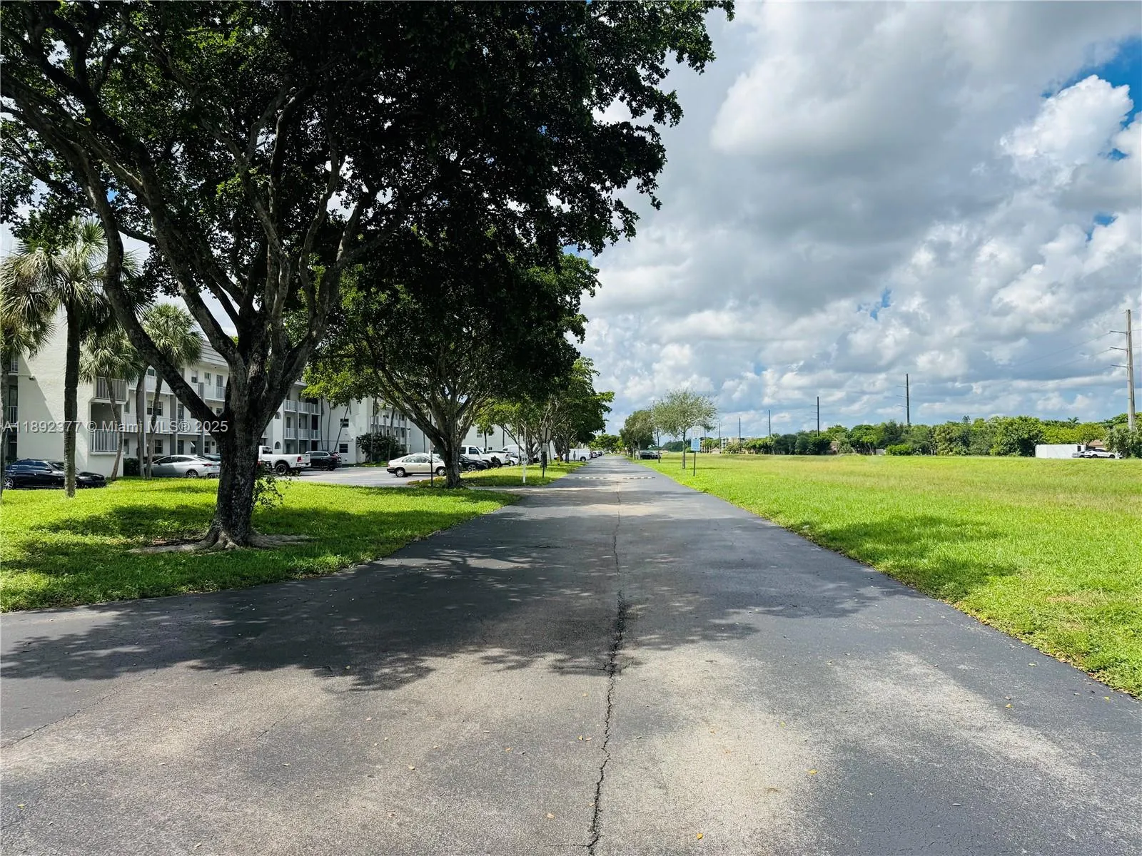 8110 Sunrise Lakes Blvd, #109