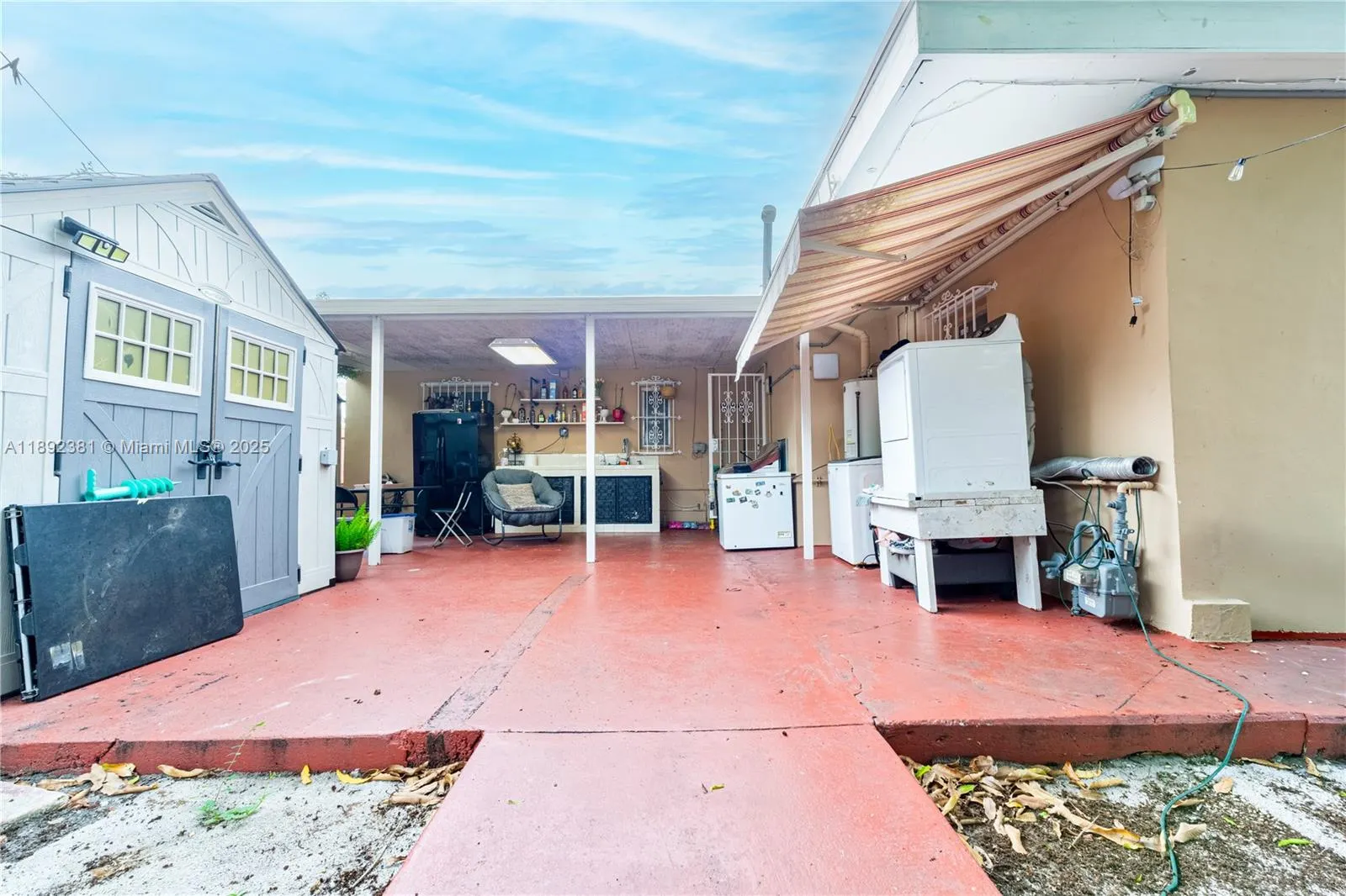 317 W 36th St