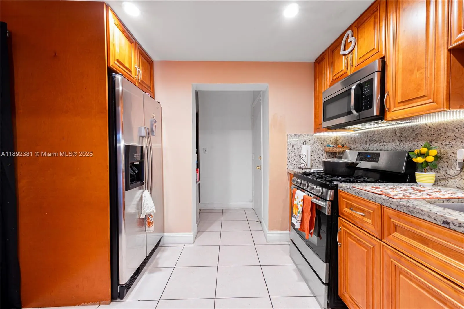 317 W 36th St