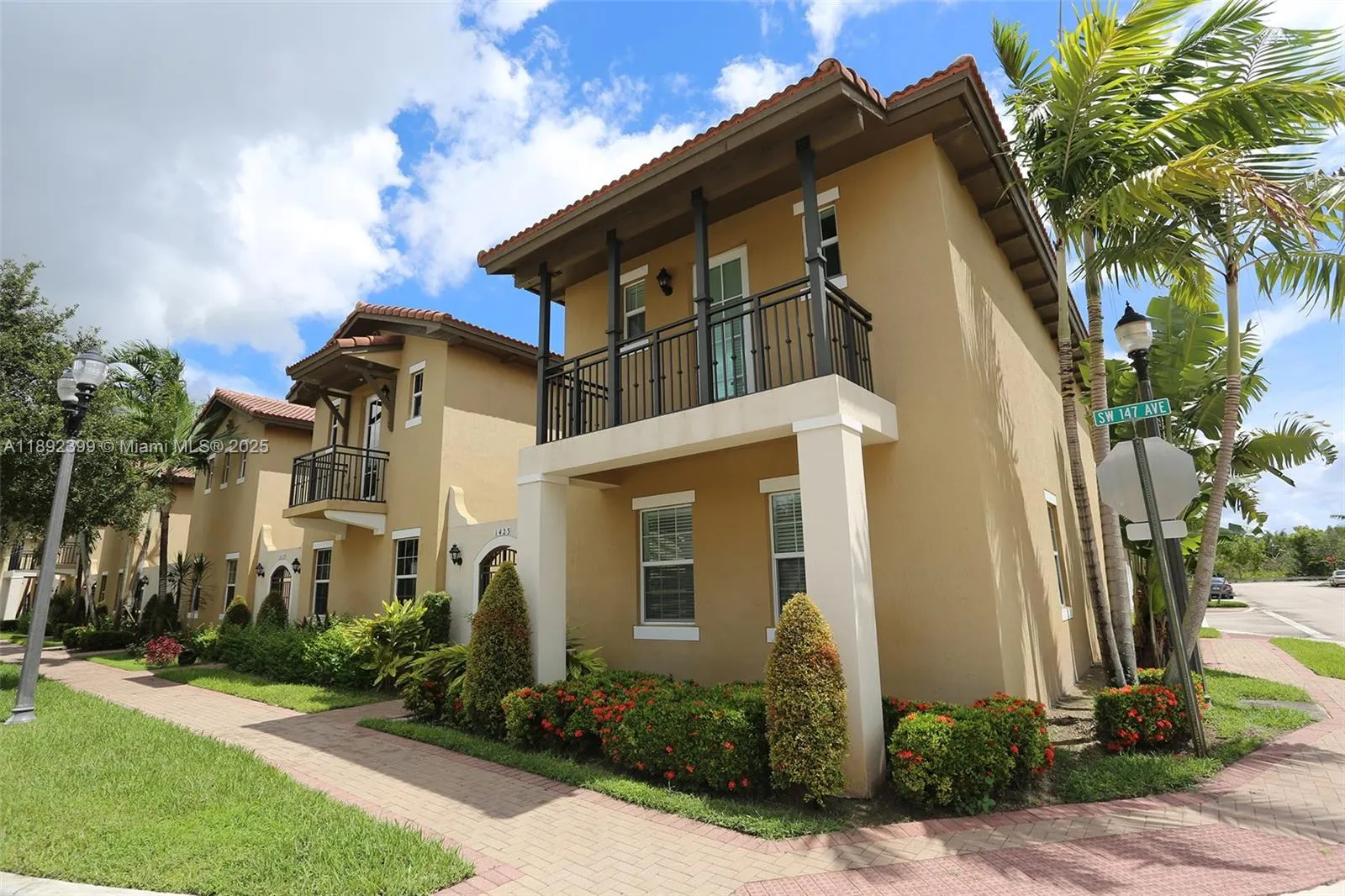 1423 SW 147th Ave