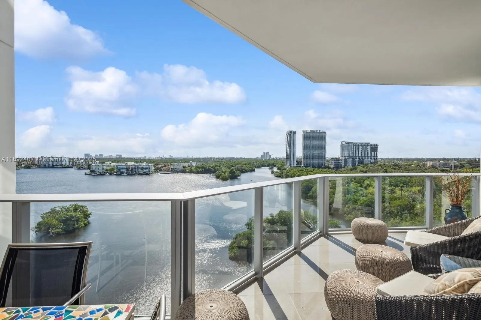 17111 Biscayne Blvd, #1004