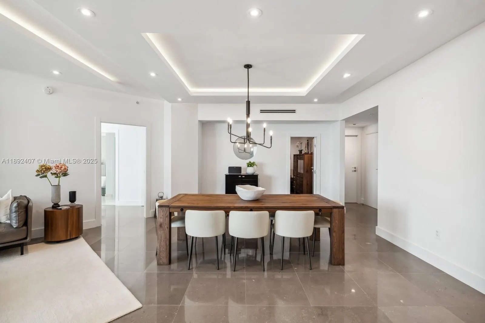 17111 Biscayne Blvd, #1004