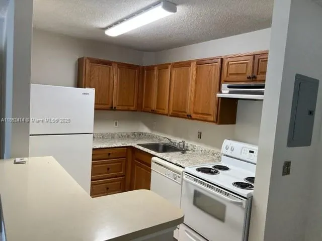 10773 Cleary Blvd, #209