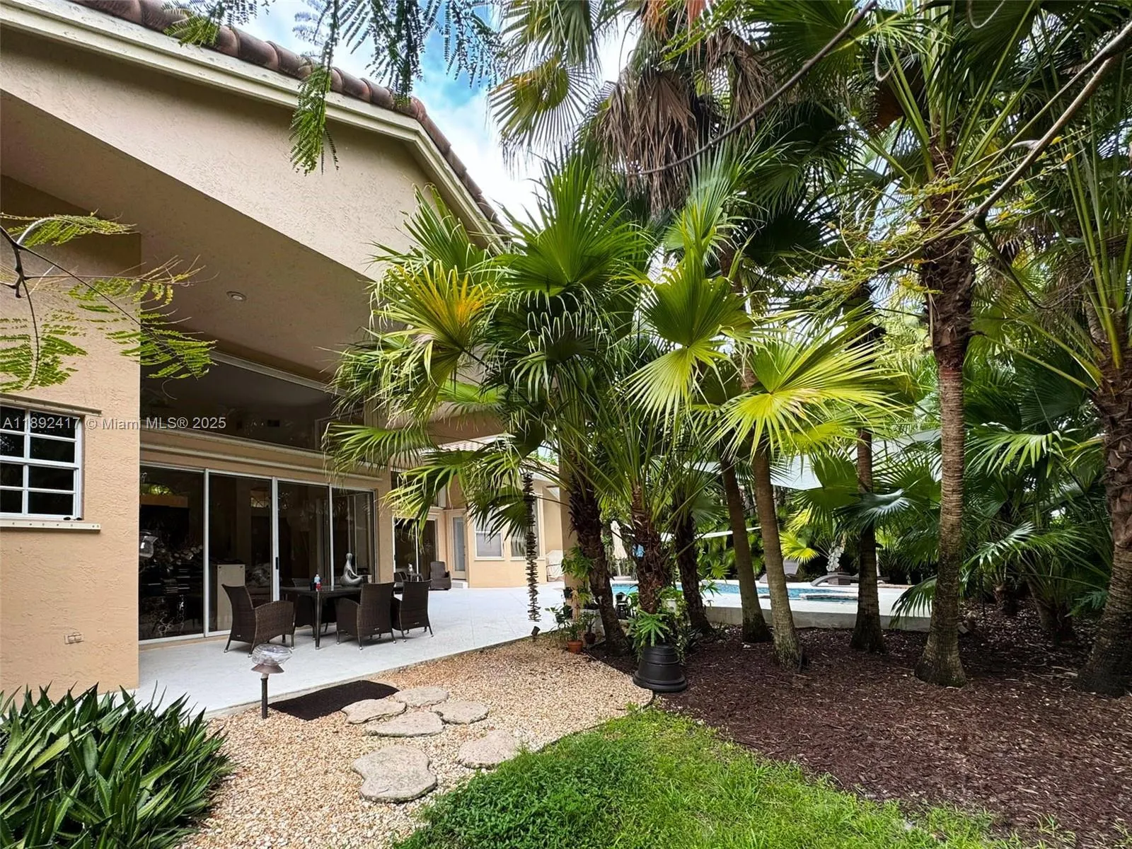 375 Sabal Way
