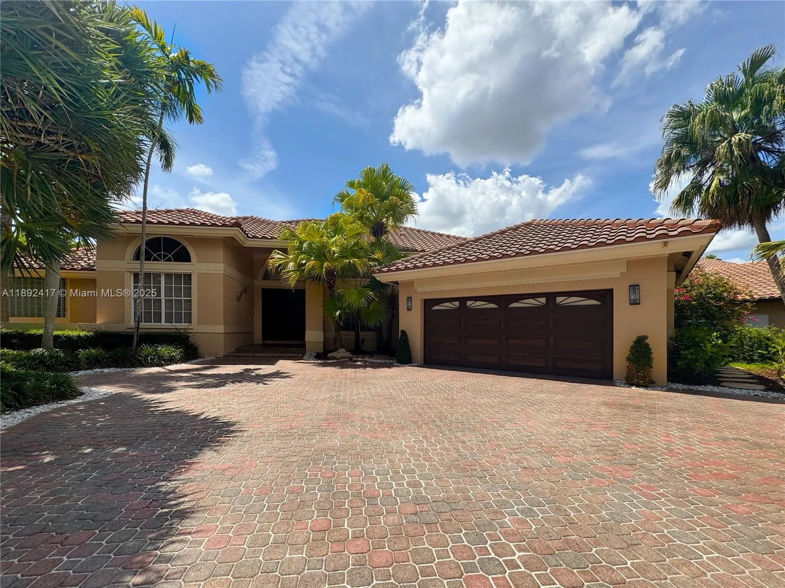 375 Sabal Way