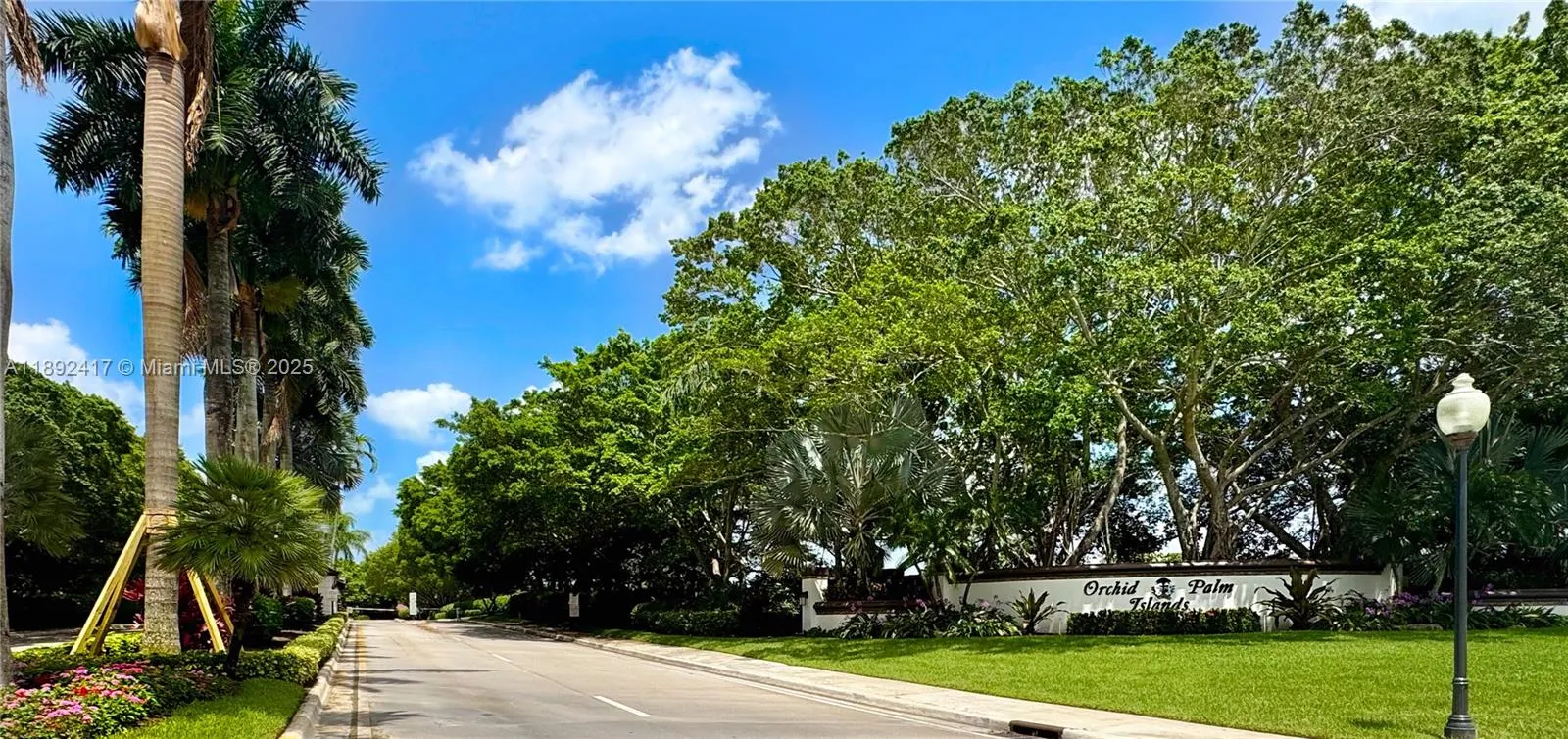 375 Sabal Way