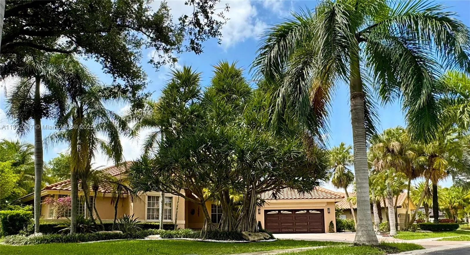 375 Sabal Way