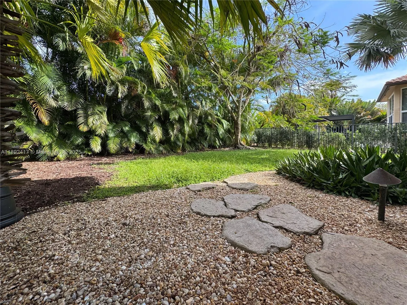 375 Sabal Way