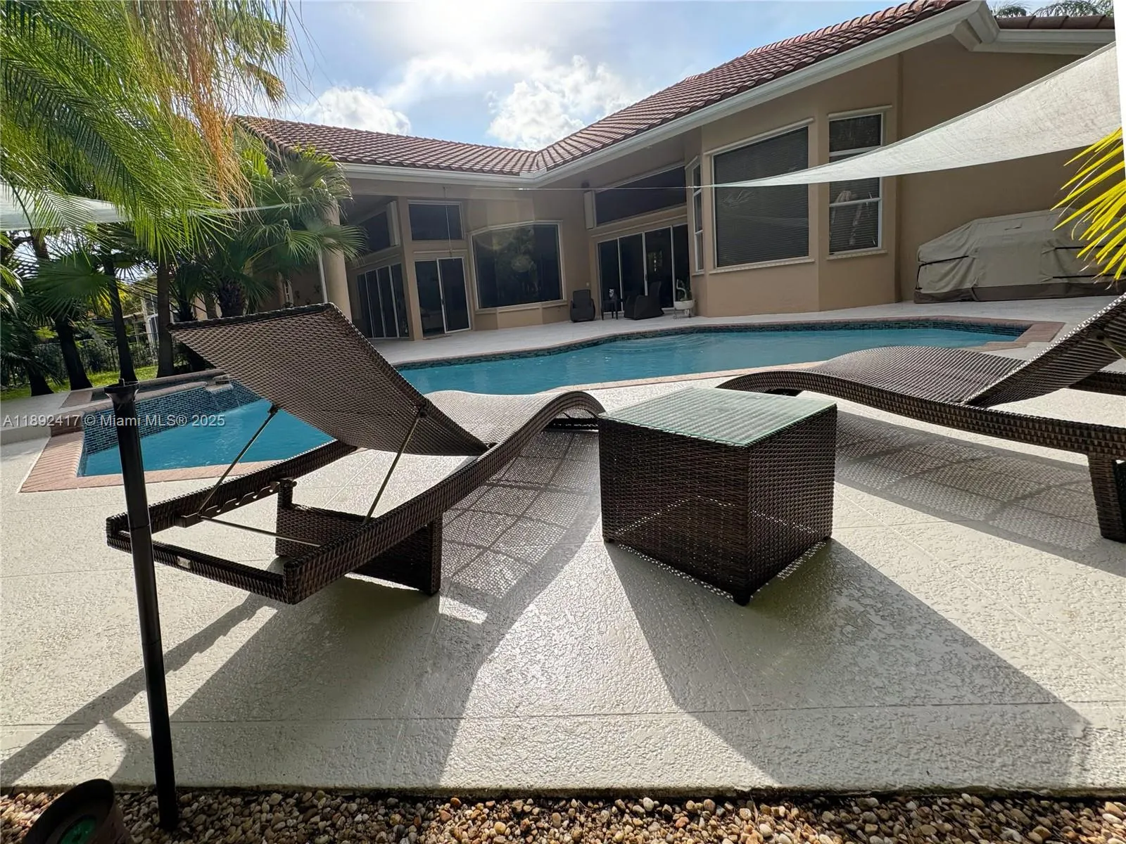 375 Sabal Way