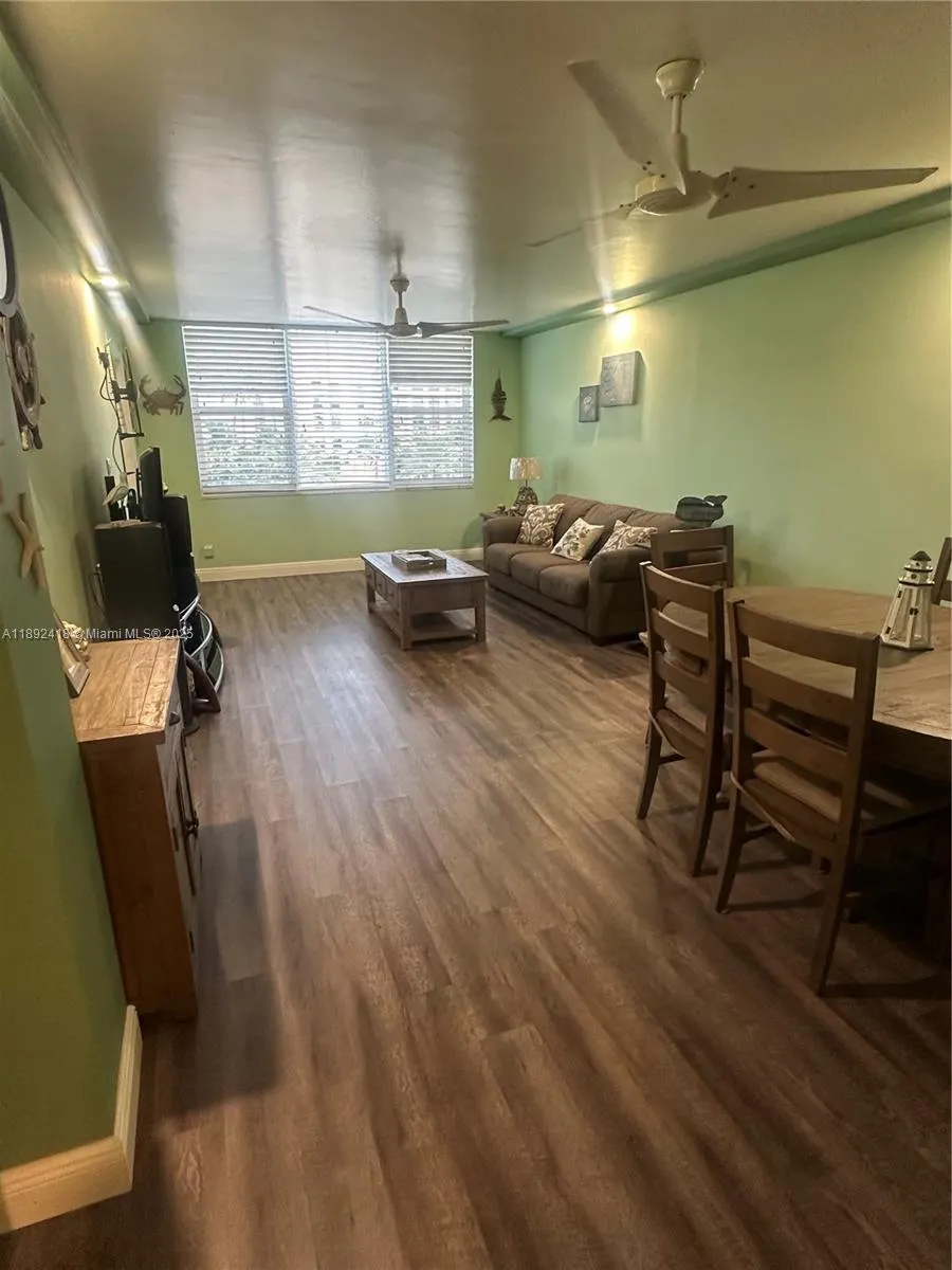 201 N Ocean Blvd, #406