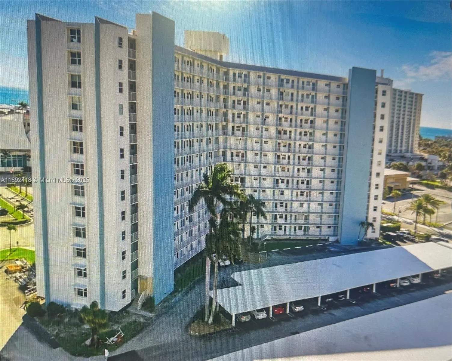 201 N Ocean Blvd, #406