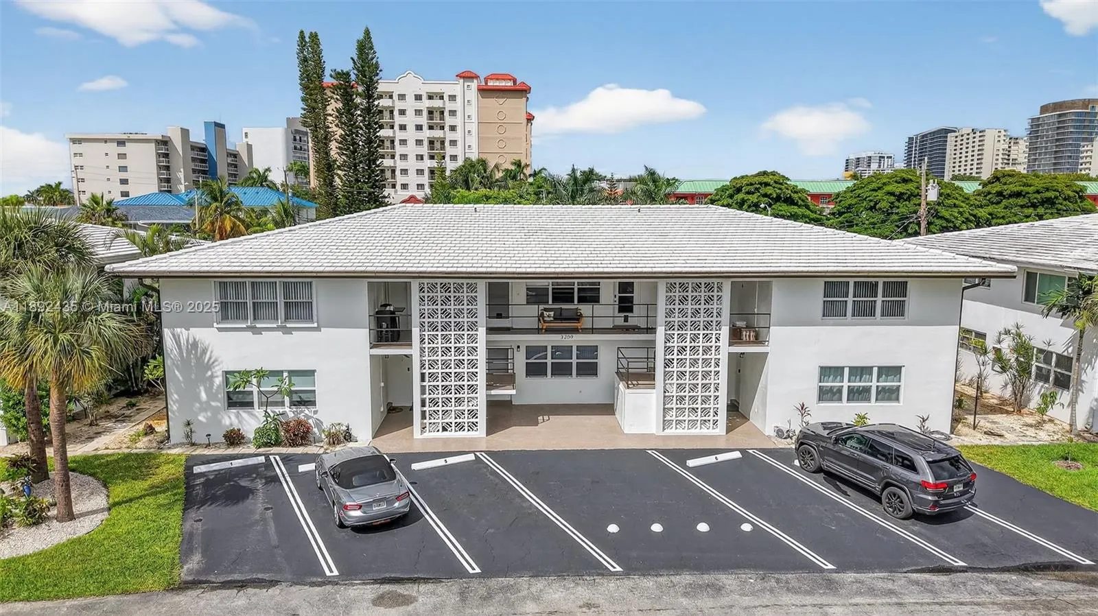 3209 Colony Club Rd, #1-W