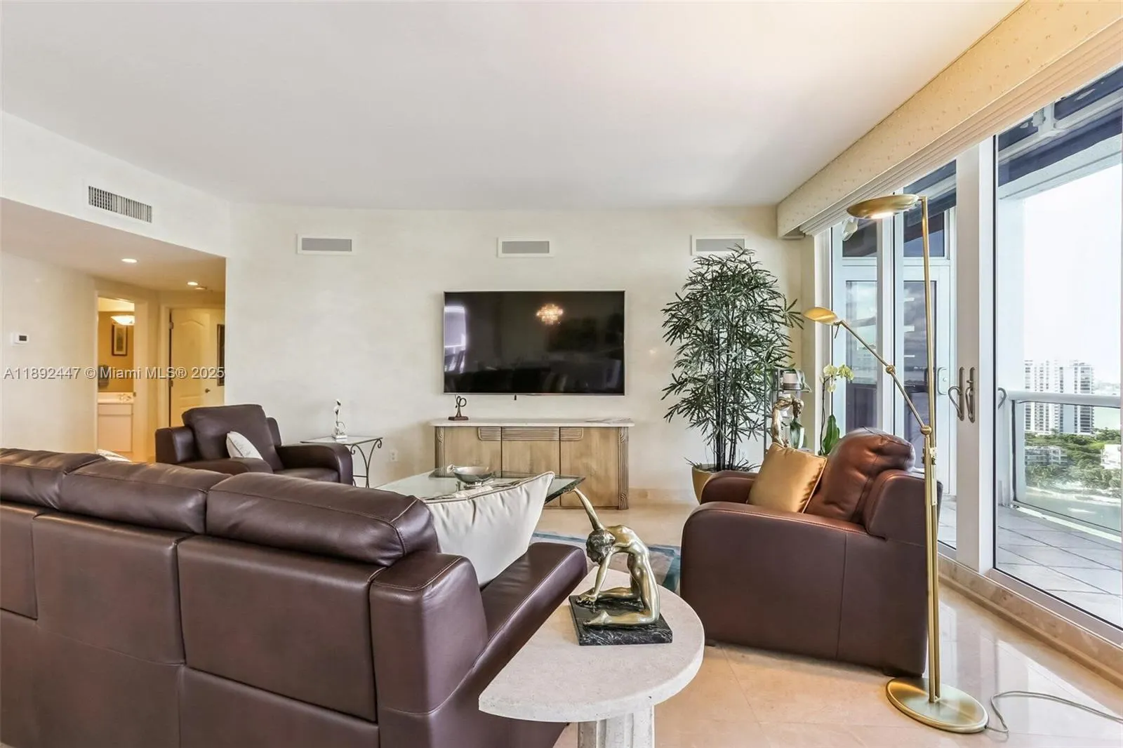 1800 Sunset Harbour Dr, #6