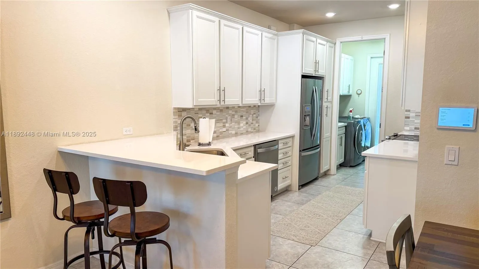 5110 Eucalyptus Dr, #3