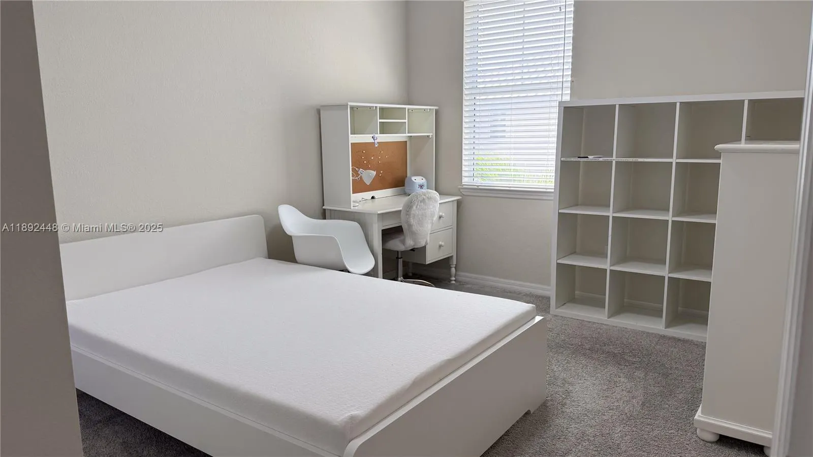 5110 Eucalyptus Dr, #3