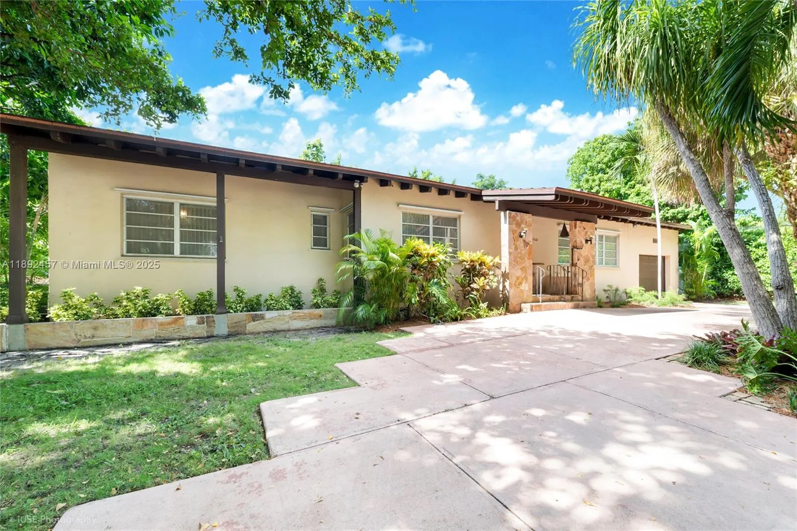 1522 Zuleta Ave