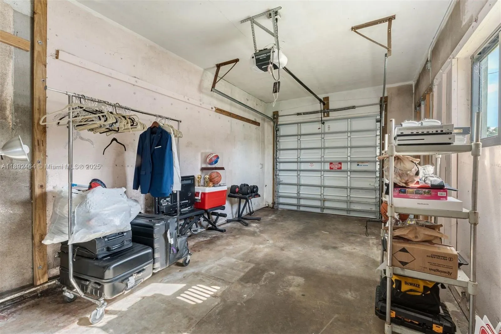 1 NE 86th St
