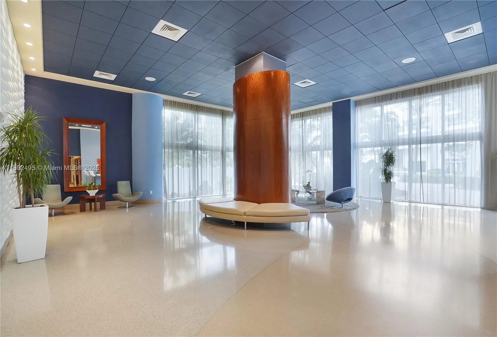 6365 Collins Ave, #2711