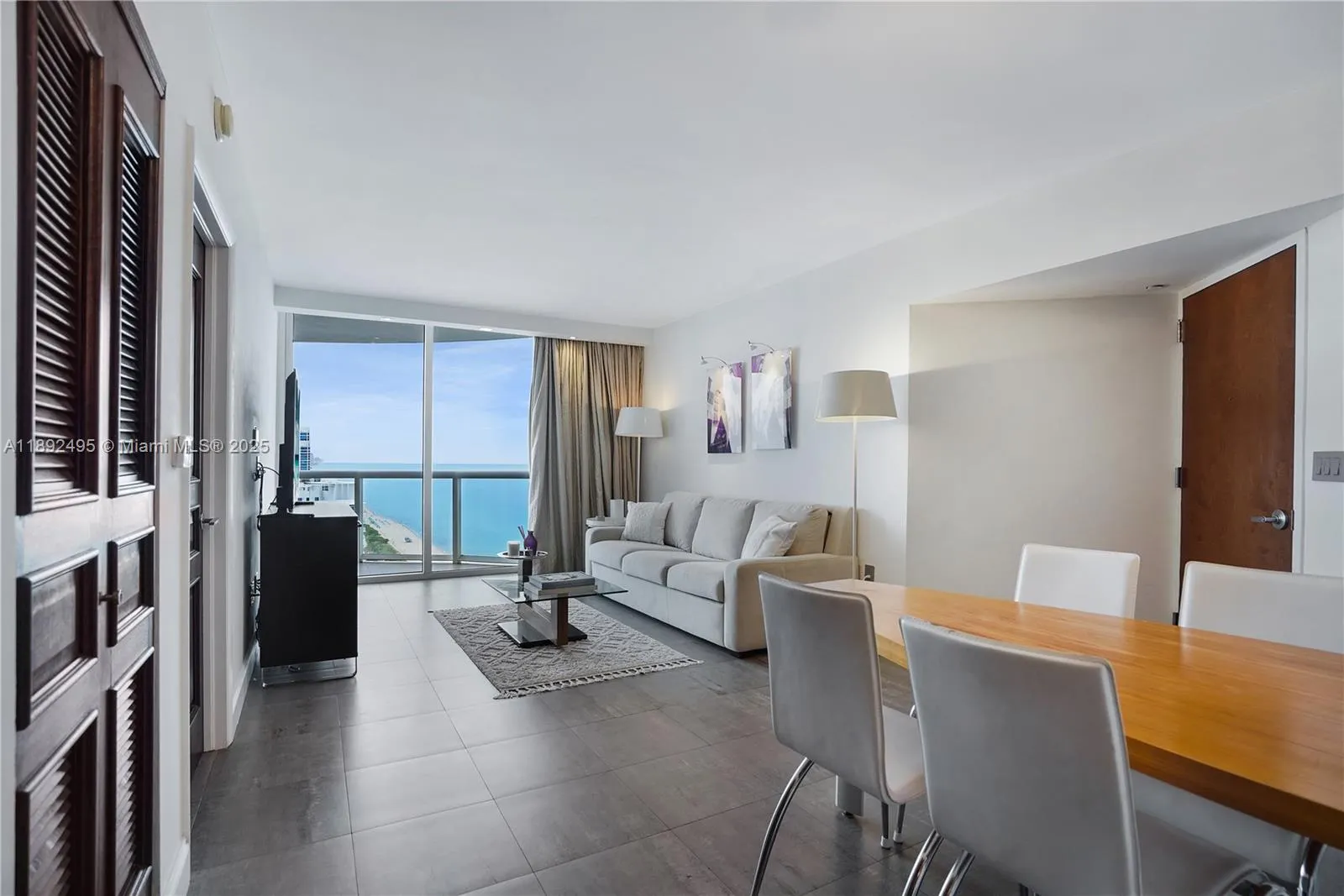 6365 Collins Ave, #2711