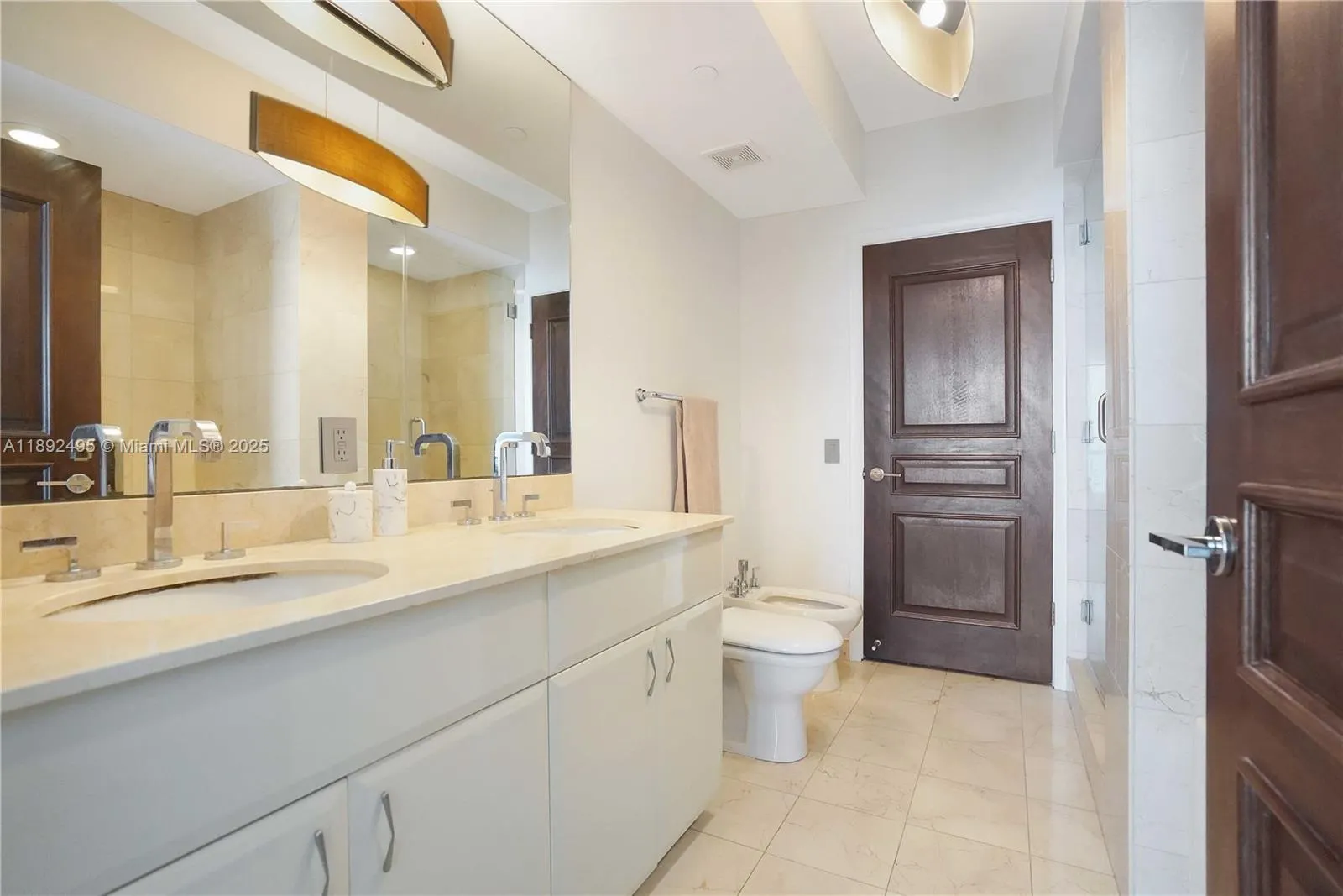 6365 Collins Ave, #2711