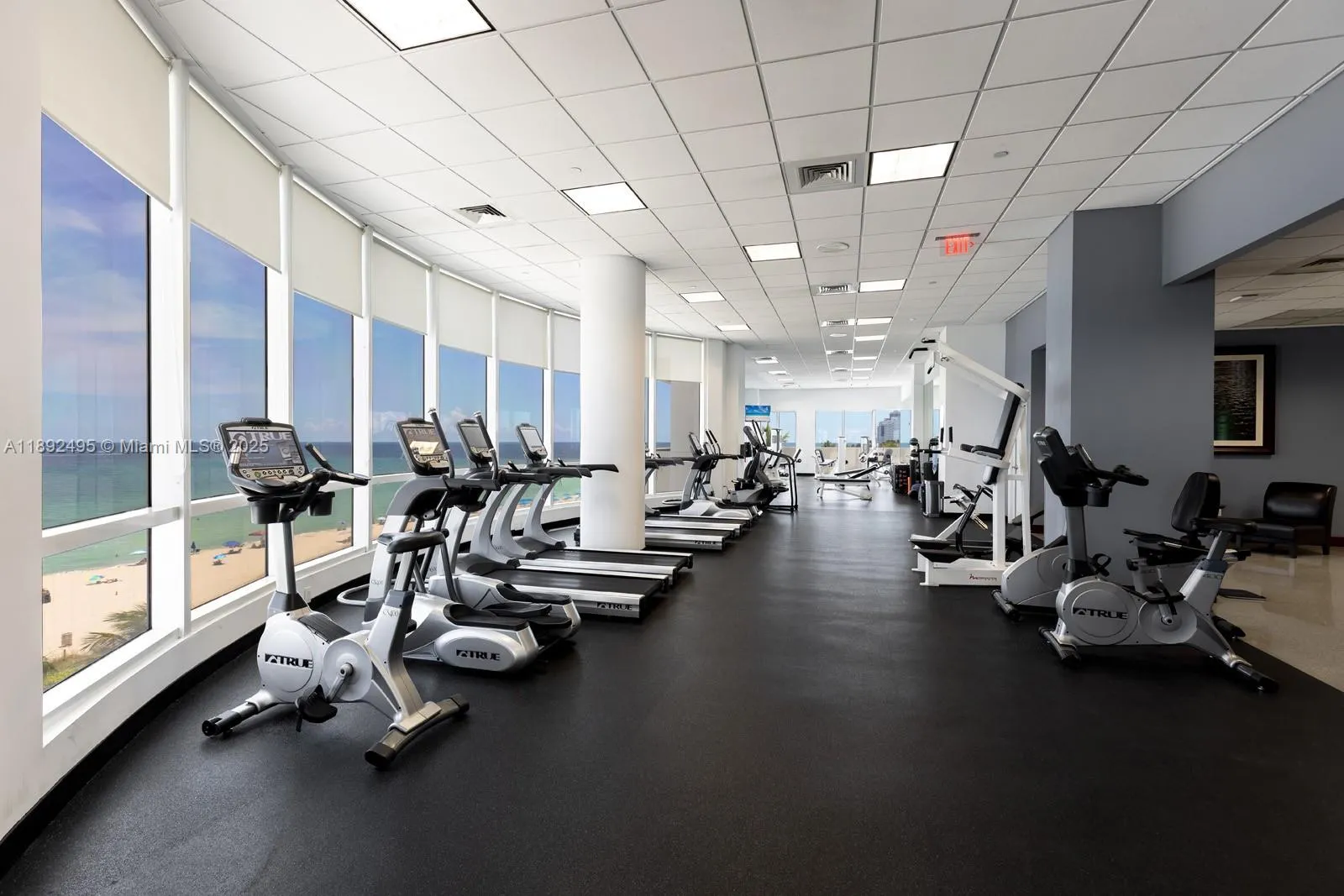 6365 Collins Ave, #2711