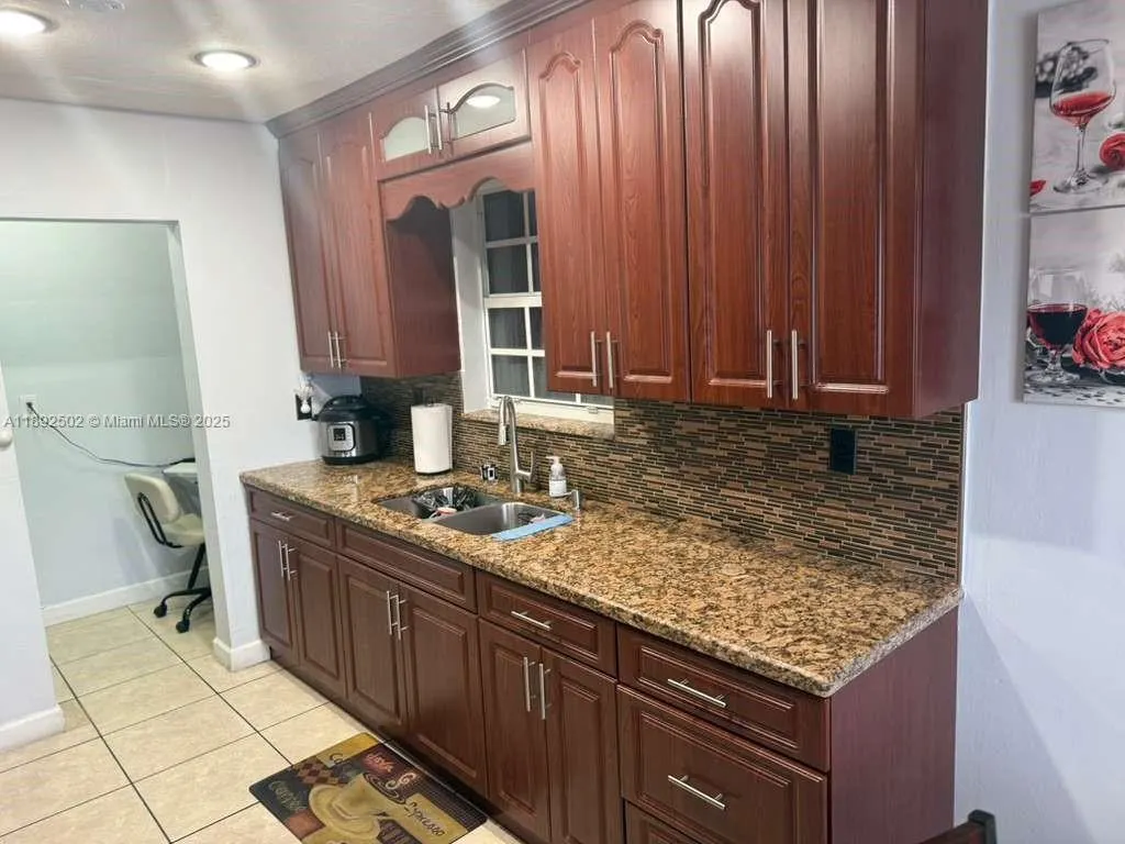 3540 NW 97th St