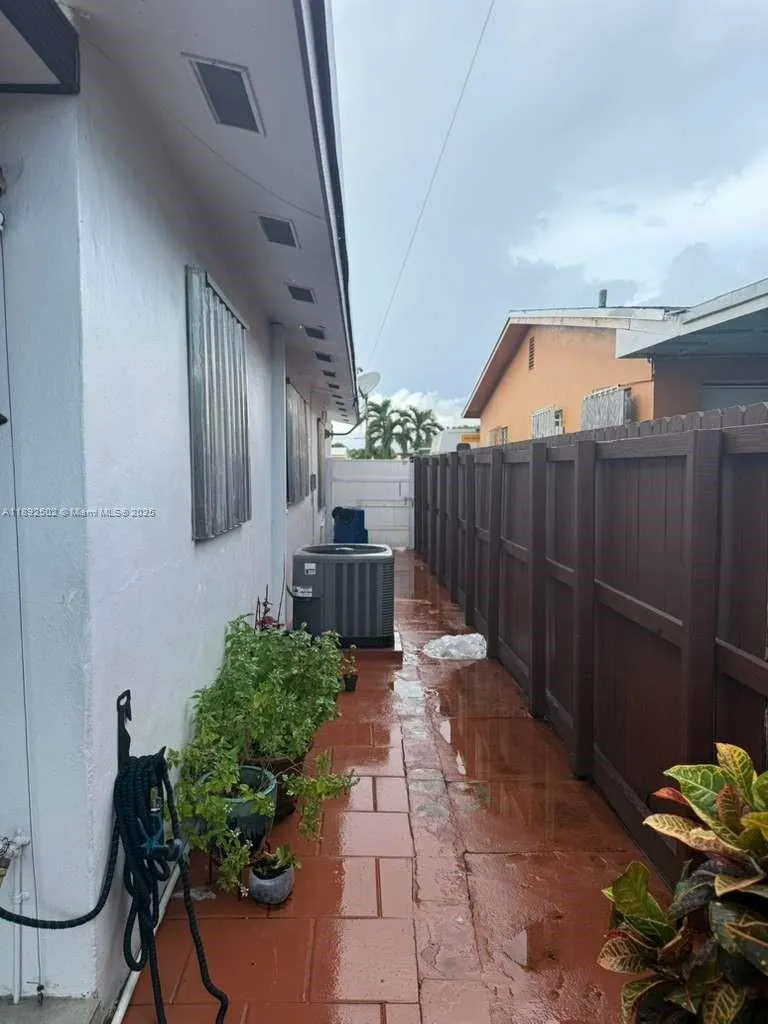 3540 NW 97th St