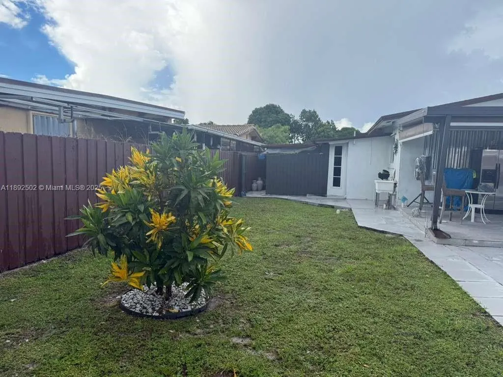 3540 NW 97th St
