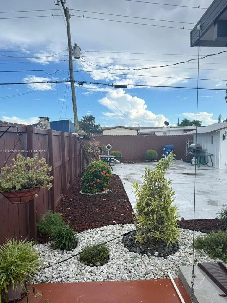 3540 NW 97th St
