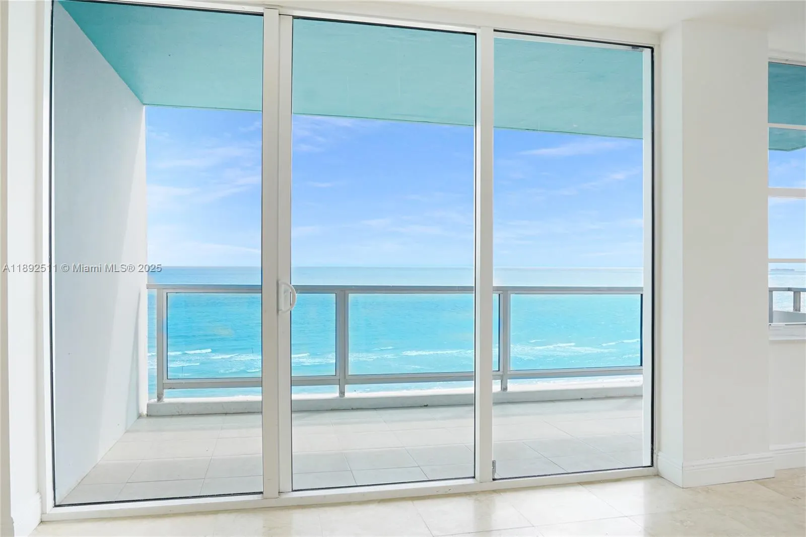 5101 Collins Ave, #14M