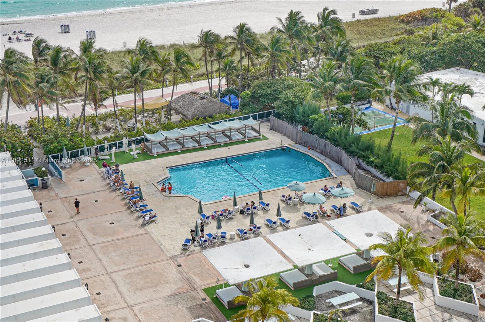 5101 Collins Ave, #14M