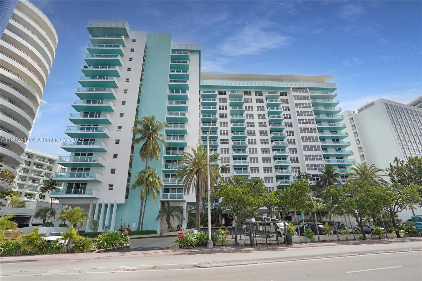 5101 Collins Ave, #14M