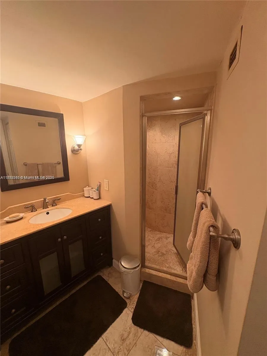 1301 NE Miami Gardens Dr, #926W