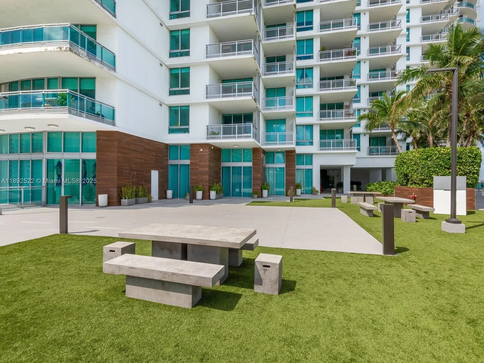 350 S MIAMI AVE, #1107