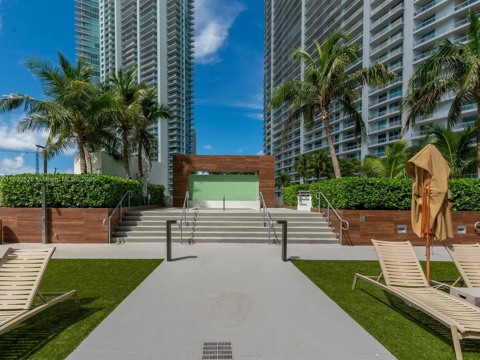 350 S MIAMI AVE, #1107
