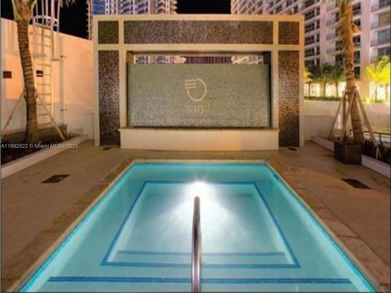 350 S MIAMI AVE, #1107
