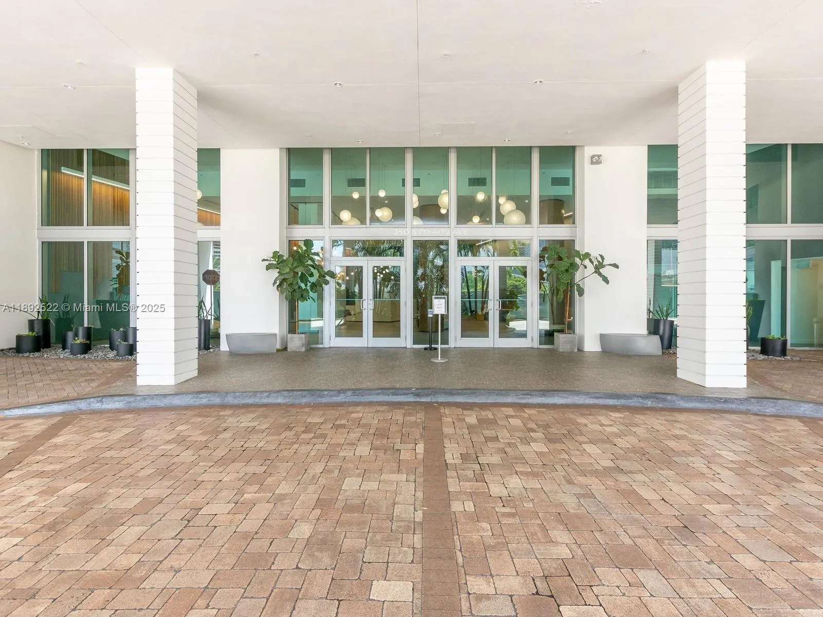 350 S MIAMI AVE, #1107