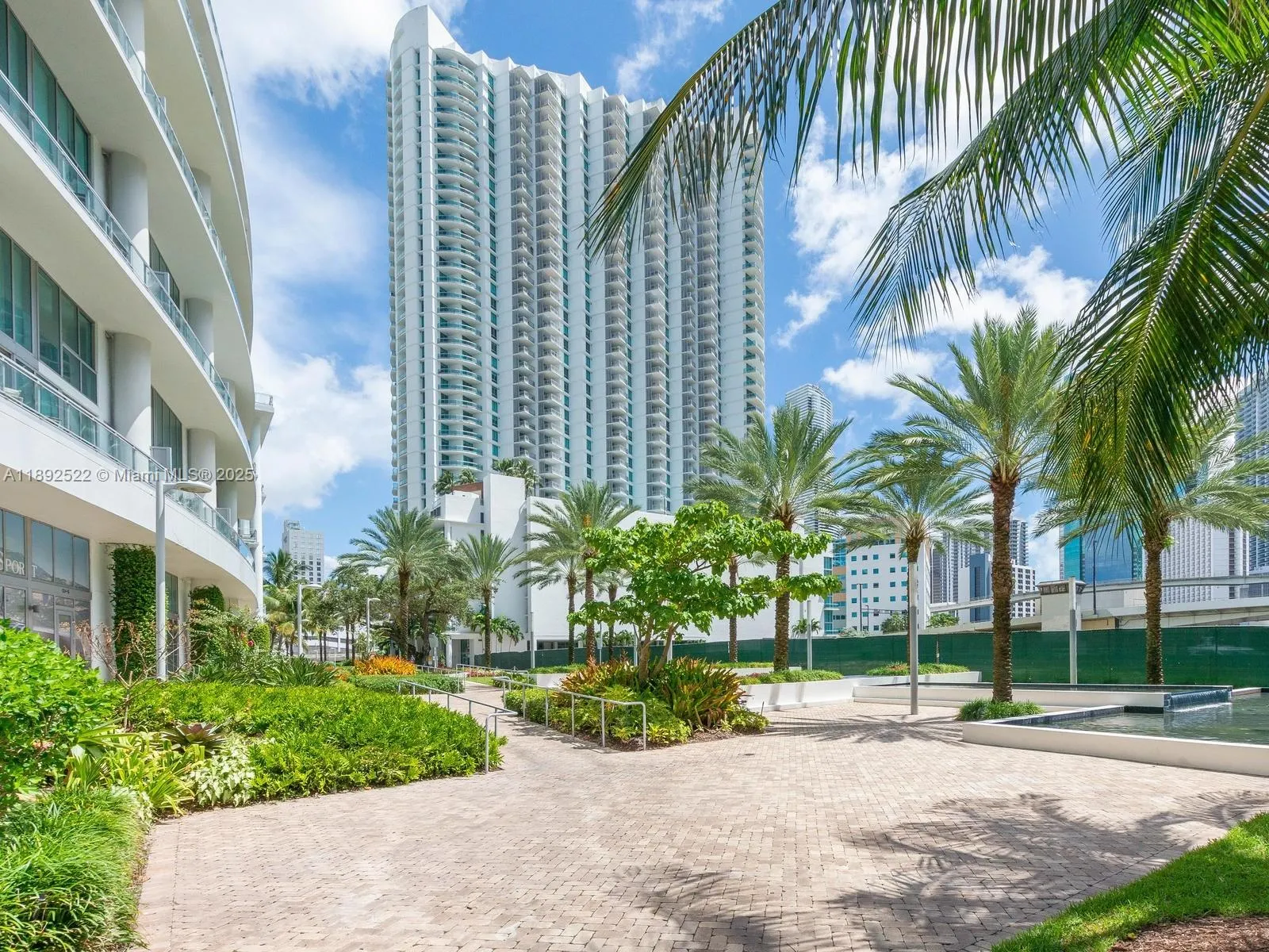 350 S MIAMI AVE, #1107