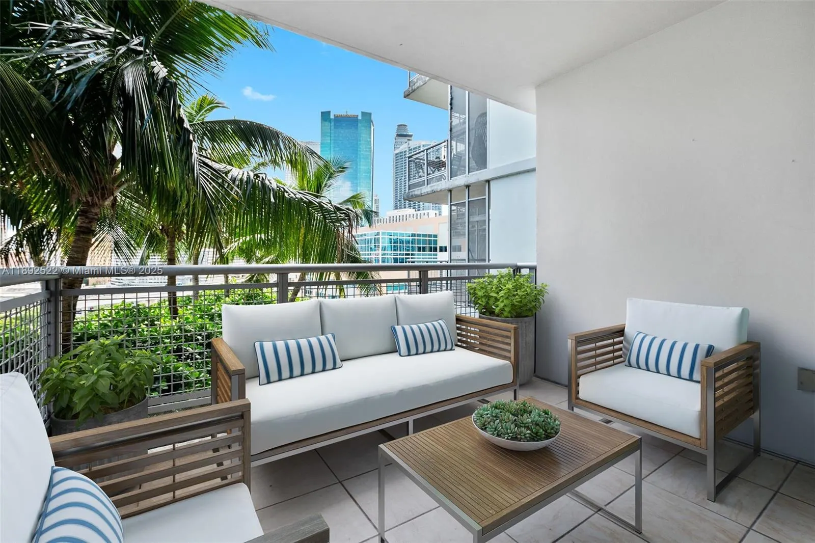 350 S MIAMI AVE, #1107