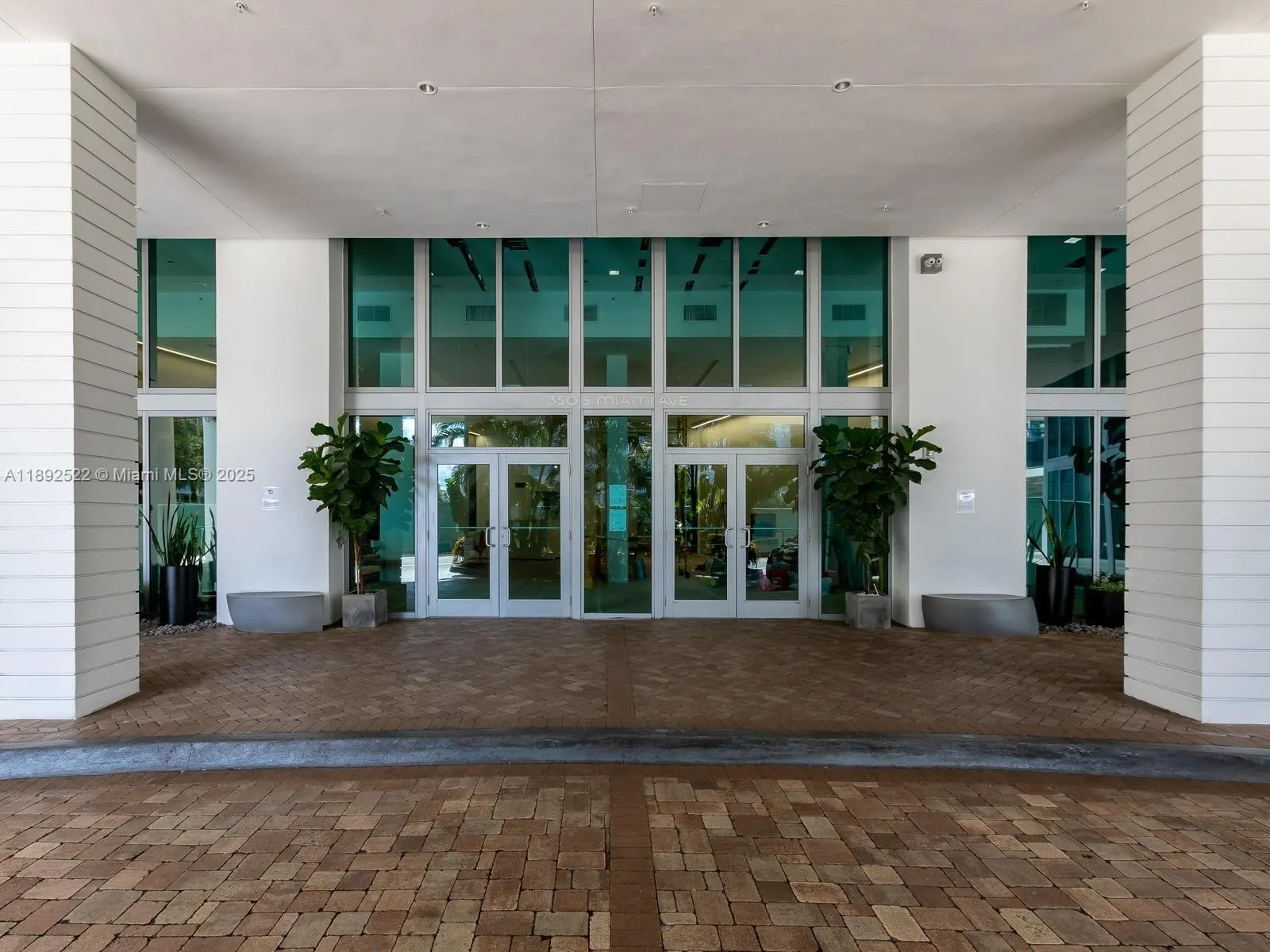 350 S MIAMI AVE, #1107