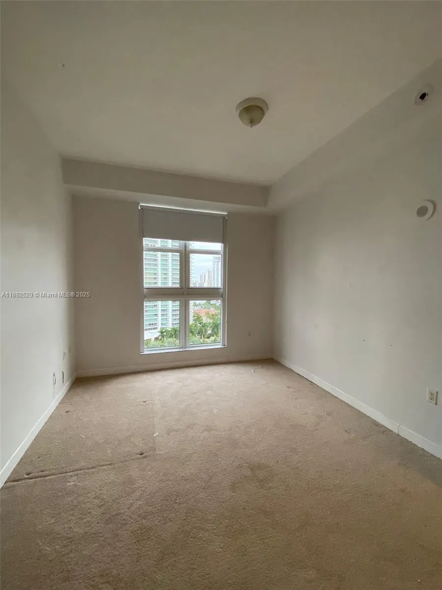 20000 E Country Club Dr, #PH01