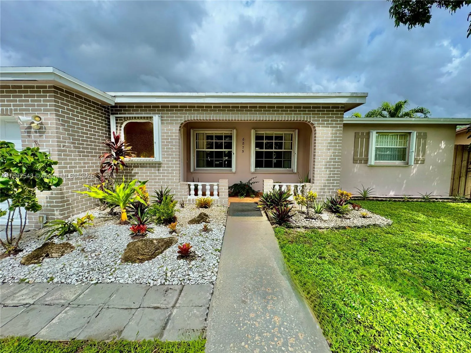 6875 NW 1st Ct