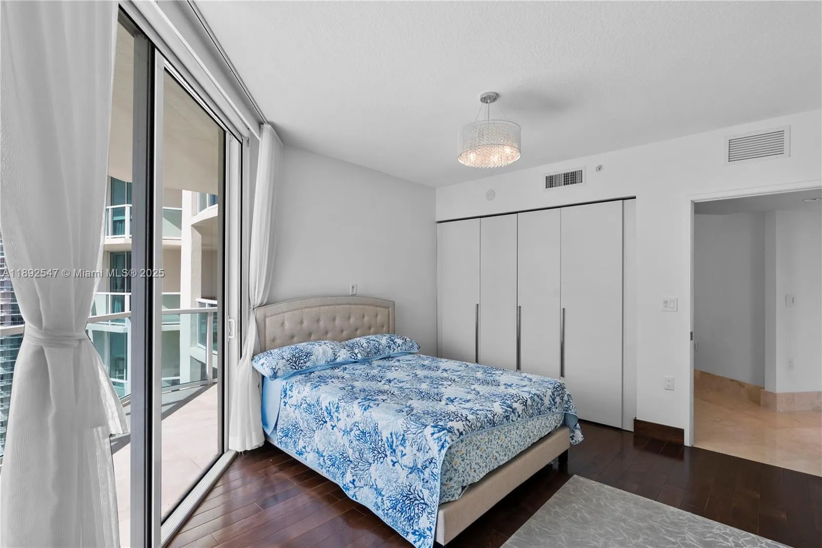 200 Sunny Isles Blvd, #2-UPH3