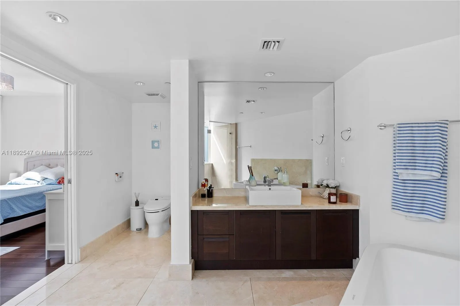200 Sunny Isles Blvd, #2-UPH3