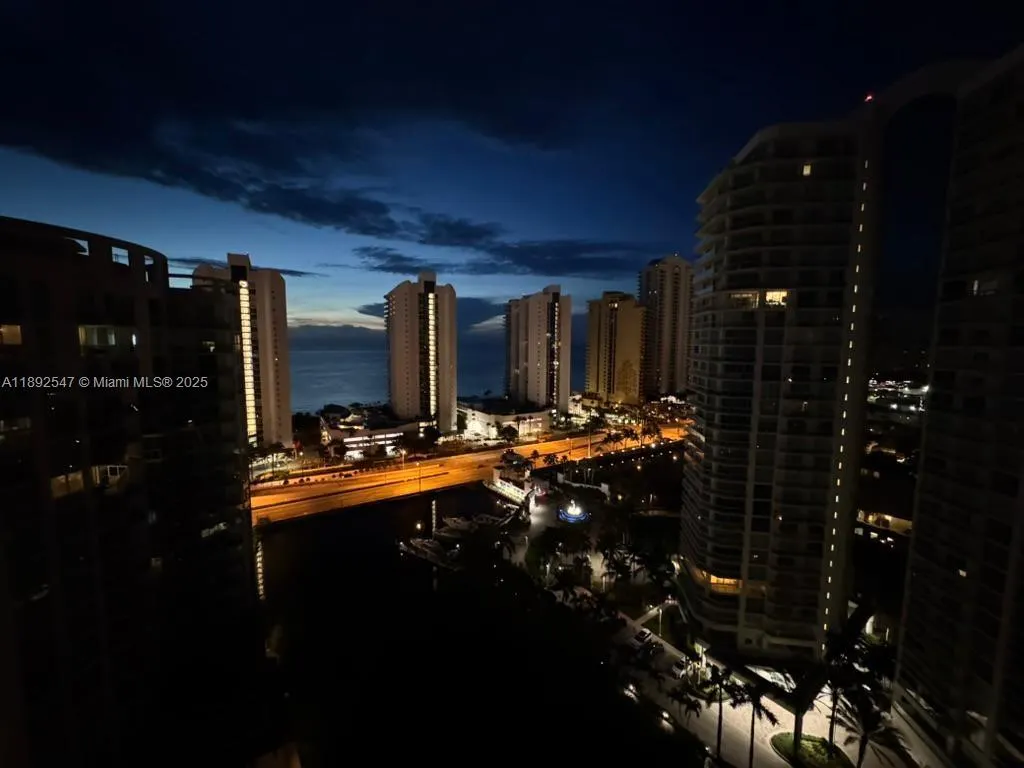 200 Sunny Isles Blvd, #2-UPH3