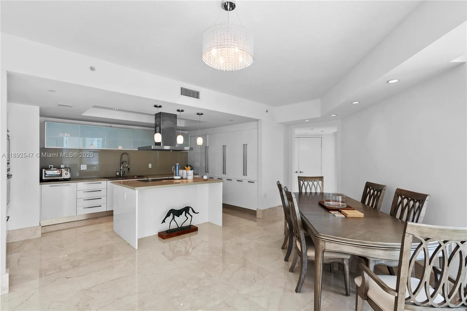 200 Sunny Isles Blvd, #2-UPH3