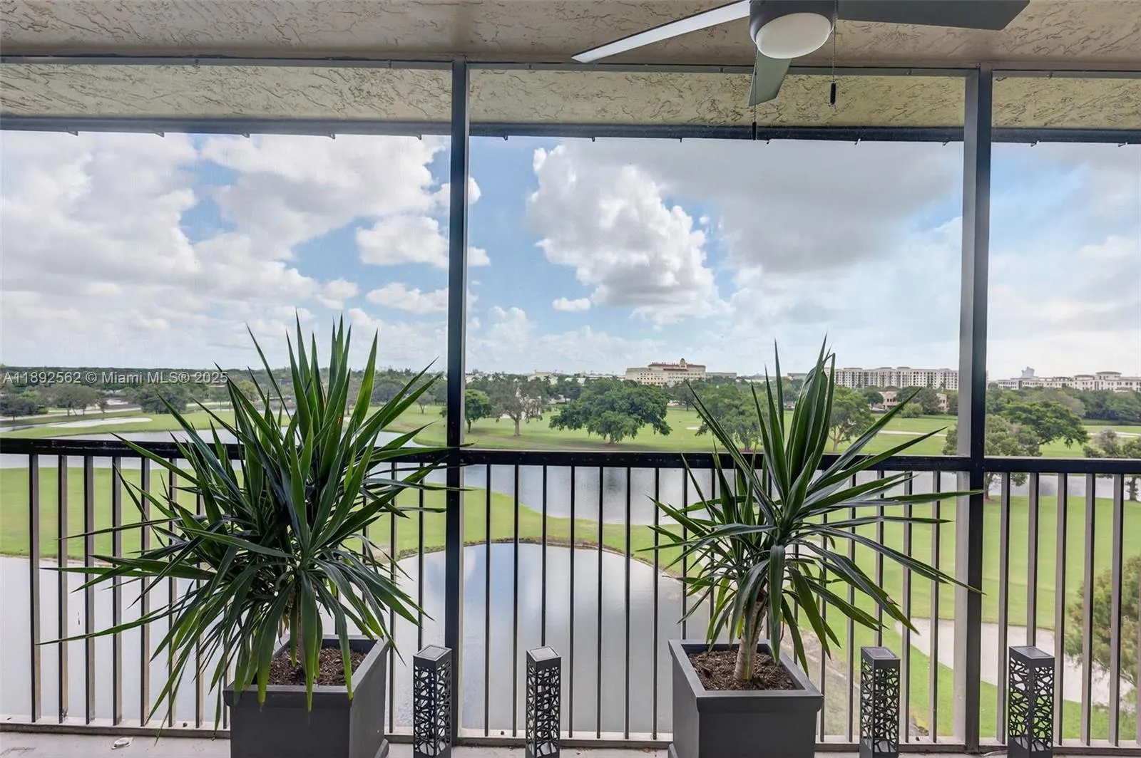 3150 W Rolling Hills Cir, #703