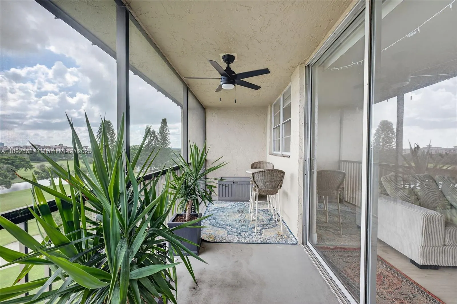 3150 W Rolling Hills Cir, #703